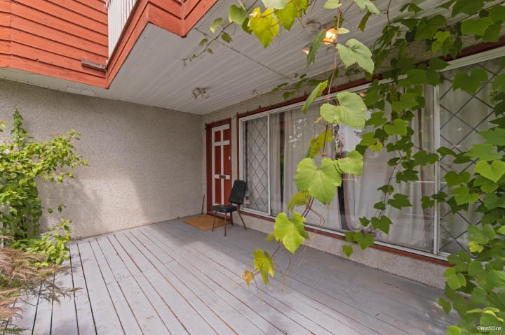 Photo 6 at 2087 Harrison Drive, Fraserview VE, Vancouver East