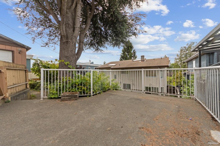 Photo 30 at 2087 Harrison Drive, Fraserview VE, Vancouver East