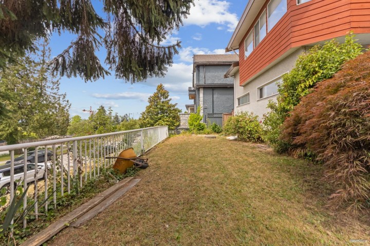 Photo 4 at 2087 Harrison Drive, Fraserview VE, Vancouver East