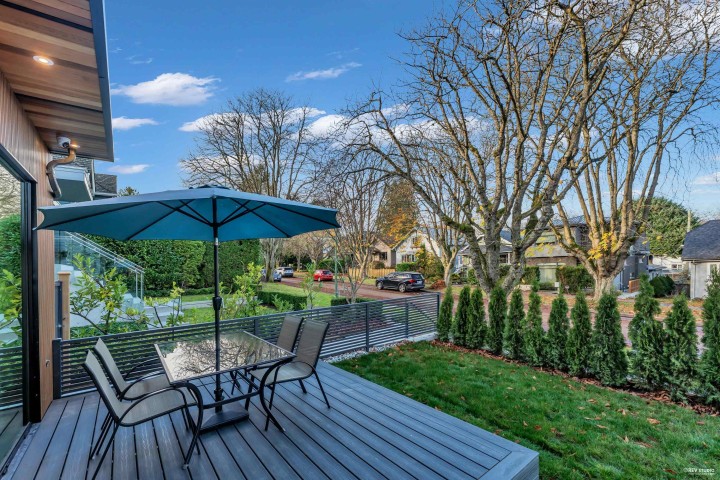 Photo 3 at 1 - 4150 W 14th Avenue, Point Grey, Vancouver West