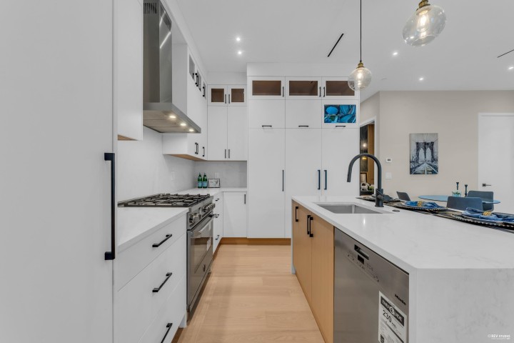 Photo 8 at 1 - 4150 W 14th Avenue, Point Grey, Vancouver West
