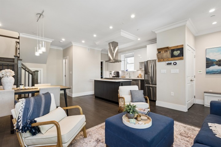 Photo 4 at 1336 E 23 Avenue, Knight, Vancouver East