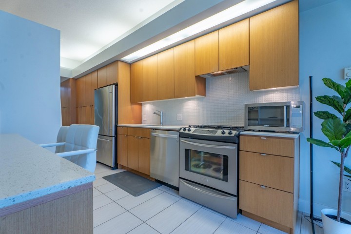 Photo 15 at 709 - 33 W Pender Street, Downtown VW, Vancouver West