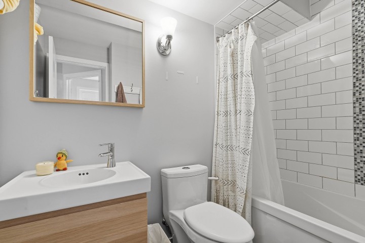 Photo 21 at 2640 Venables Street, Renfrew VE, Vancouver East