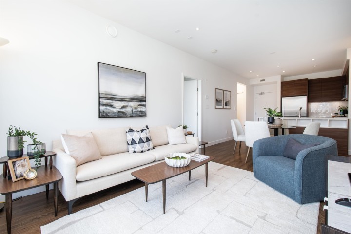 Photo 3 at 402 - 1061 Marine Drive, Norgate, North Vancouver