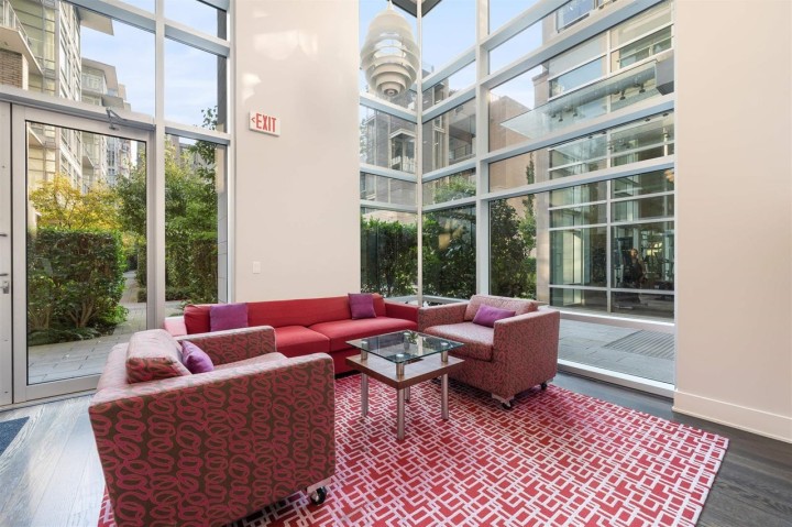Photo 20 at 404 - 1616 Columbia Street, False Creek, Vancouver West