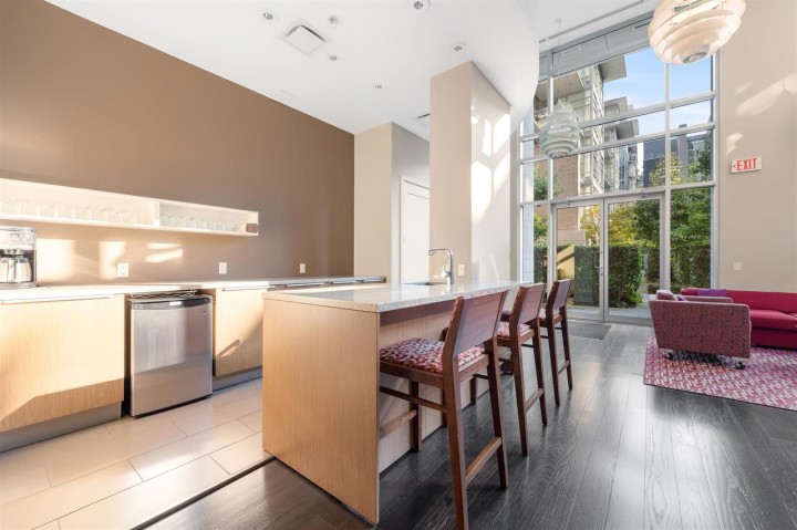 Photo 19 at 404 - 1616 Columbia Street, False Creek, Vancouver West