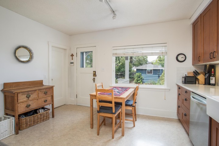 Photo 11 at 87 W 41st Avenue, Cambie, Vancouver West