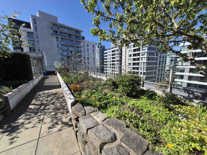 Photo 17 at 1402 - 1661 Quebec Street, Mount Pleasant VE, Vancouver East