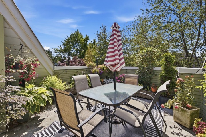Photo 2 at 5 - 4149 Sophia Street, Main, Vancouver East