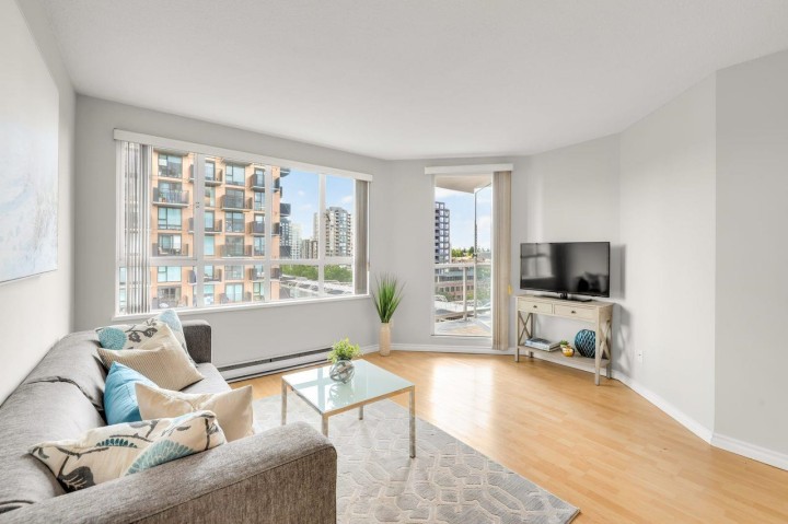 Photo 3 at 912 - 3455 Ascot Place, Collingwood VE, Vancouver East