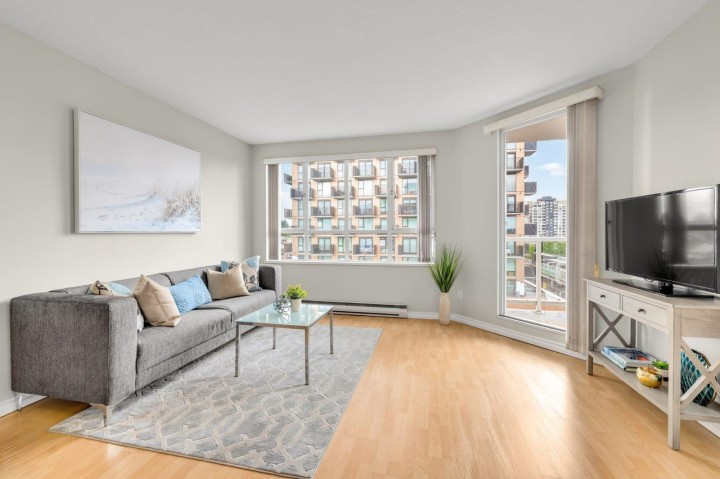 Photo 1 at 912 - 3455 Ascot Place, Collingwood VE, Vancouver East