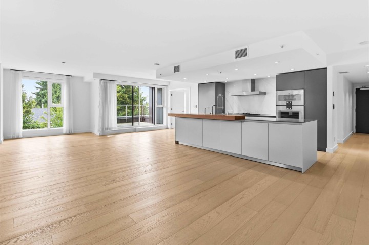 Photo 1 at 303 - 7128 Adera Street, South Granville, Vancouver West