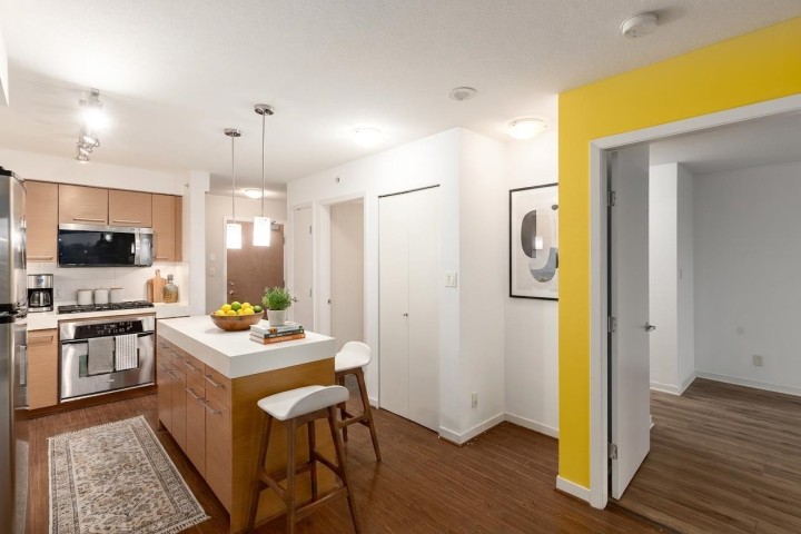 Photo 5 at 408 - 2770 Sophia Street, Mount Pleasant VE, Vancouver East