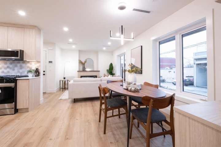 Photo 2 at 2665 E Pender Street, Renfrew VE, Vancouver East