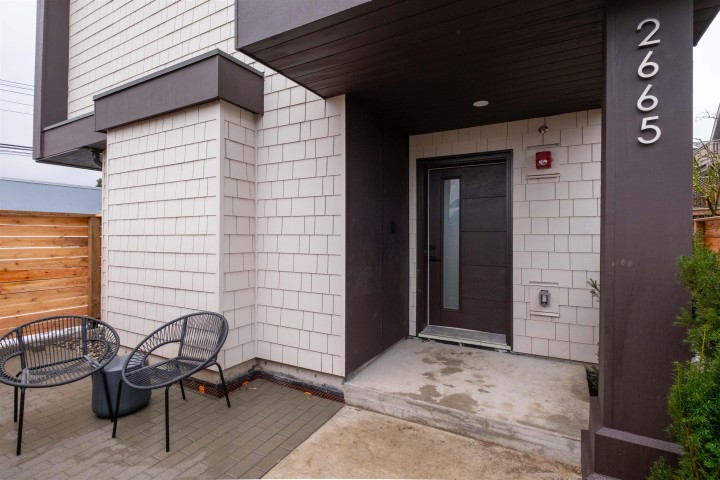 Photo 3 at 2665 E Pender Street, Renfrew VE, Vancouver East