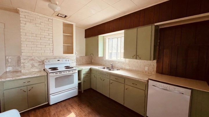 Photo 7 at 2561 Mcgill Street, Hastings Sunrise, Vancouver East