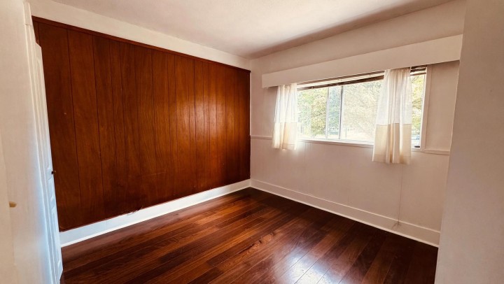 Photo 3 at 2561 Mcgill Street, Hastings Sunrise, Vancouver East