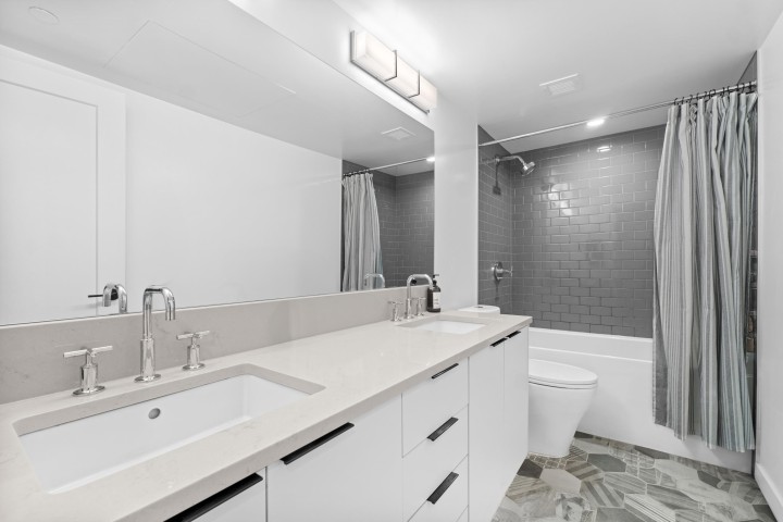 Photo 19 at 5 - 237 Ridgeway Avenue, Lower Lonsdale, North Vancouver