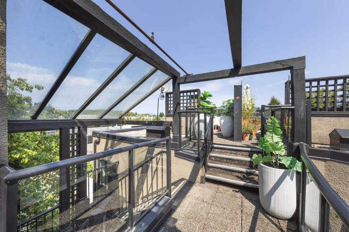 Photo 20 at 301 - 3673 W 11th Avenue, Kitsilano, Vancouver West