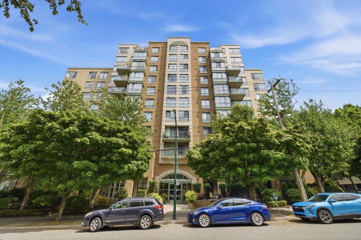 Photo 1 at 504 - 2288 Pine Street, Fairview VW, Vancouver West
