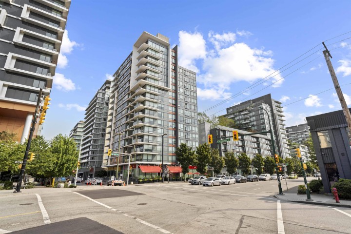 Photo 1 at 210 - 1788 Columbia Street, False Creek, Vancouver West