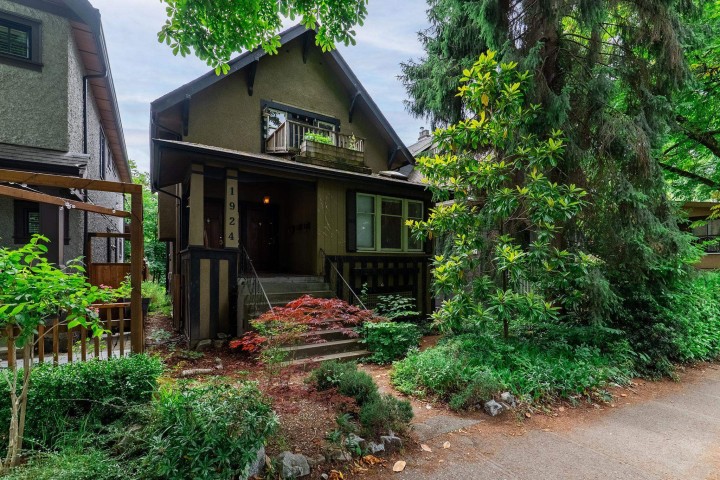Photo 1 at 1924 Kitchener Street, Grandview Woodland, Vancouver East