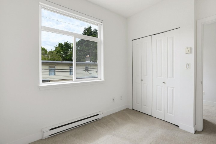 Photo 15 at 206 - 5632 Kings Road, University VW, Vancouver West
