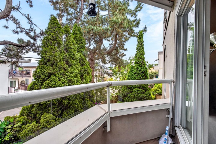 Photo 30 at 202 - 2057 W 3rd Avenue, Kitsilano, Vancouver West