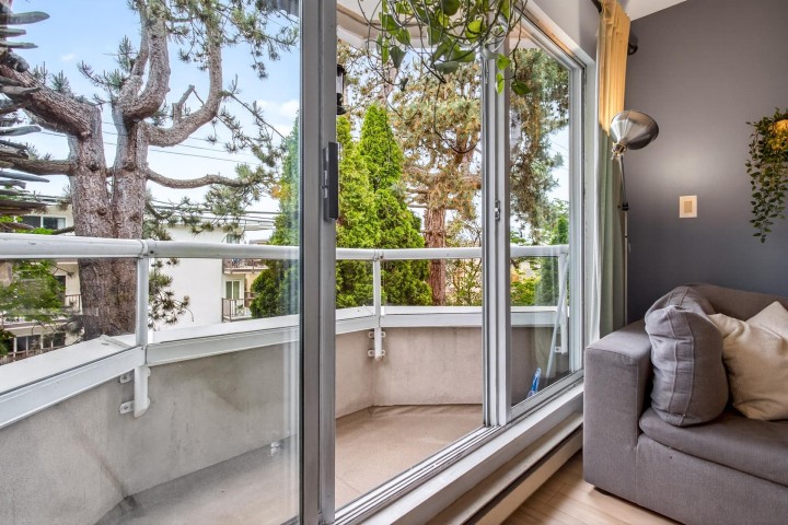 Photo 29 at 202 - 2057 W 3rd Avenue, Kitsilano, Vancouver West