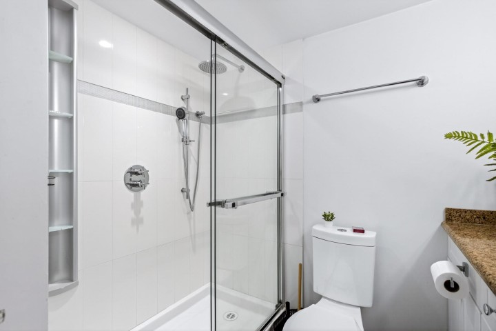 Photo 25 at 202 - 2057 W 3rd Avenue, Kitsilano, Vancouver West