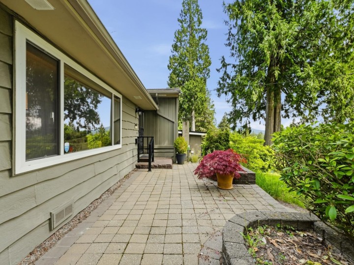 Photo 1 at 1380 Coleman Street, Lynn Valley, North Vancouver