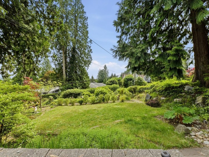 Photo 10 at 1380 Coleman Street, Lynn Valley, North Vancouver