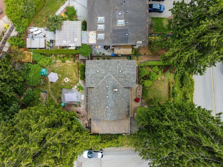 Photo 11 at 1380 Coleman Street, Lynn Valley, North Vancouver