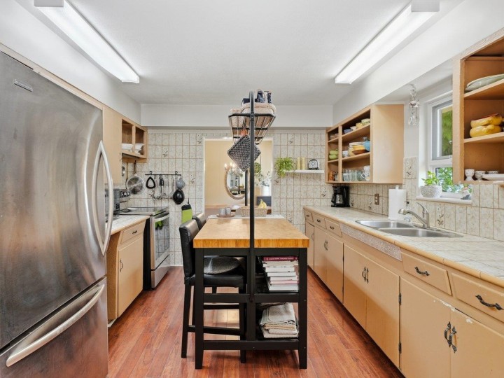Photo 29 at 1380 Coleman Street, Lynn Valley, North Vancouver