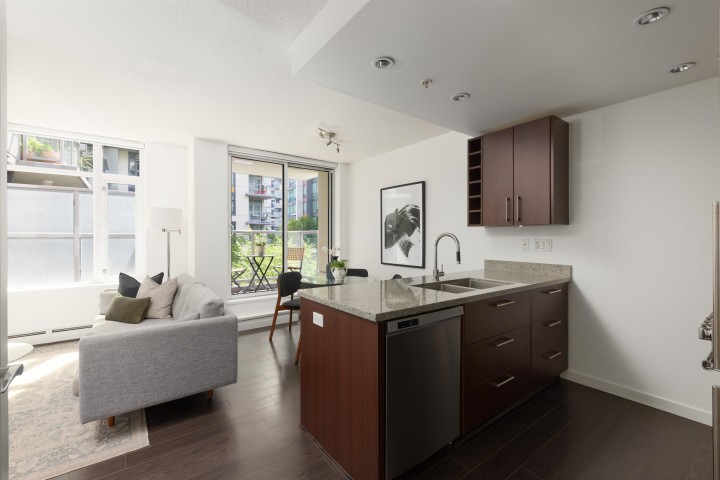 Photo 5 at 301 - 138 W 1st Avenue, False Creek, Vancouver West