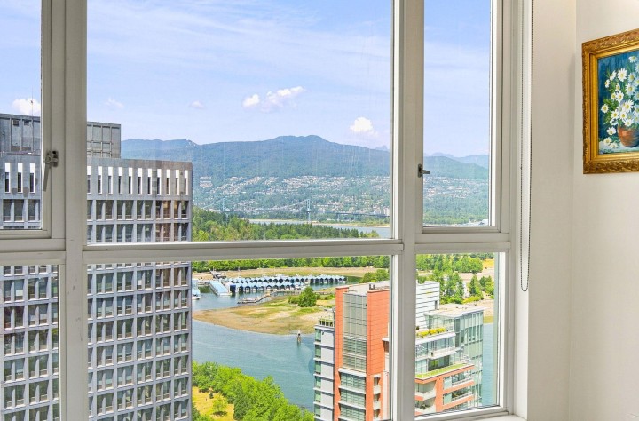 Photo 24 at 3306 - 1111 W Pender Street, Coal Harbour, Vancouver West