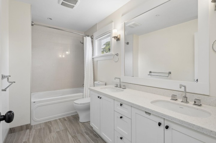 Photo 24 at 3541 W 8th Avenue, Kitsilano, Vancouver West