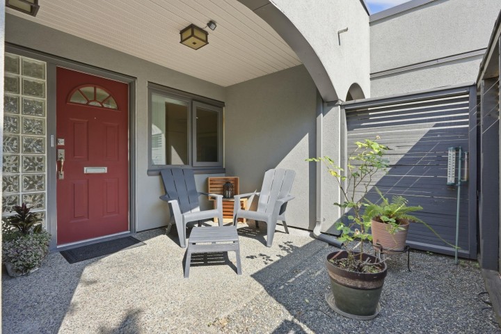 Photo 3 at 1344 W 7th Avenue, Fairview VW, Vancouver West