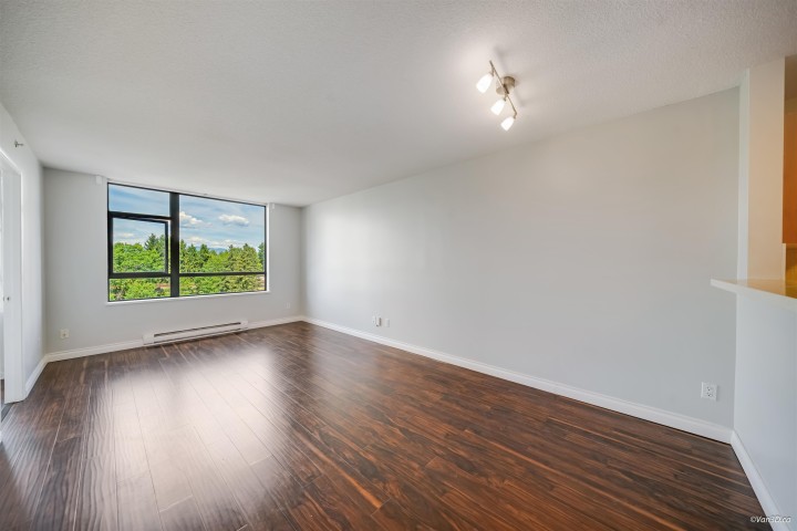 Photo 12 at 707 - 3520 Crowley Drive, Collingwood VE, Vancouver East