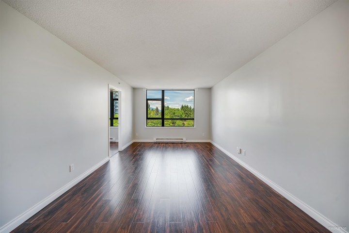 Photo 11 at 707 - 3520 Crowley Drive, Collingwood VE, Vancouver East