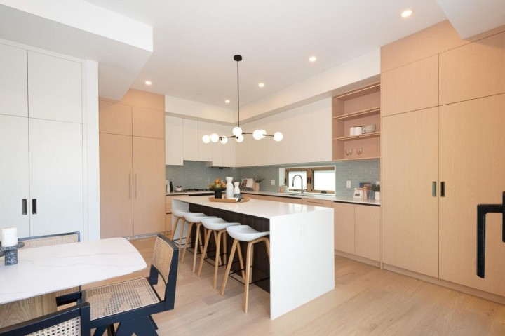 Photo 11 at 1 - 3120 W 11th Avenue, Kitsilano, Vancouver West