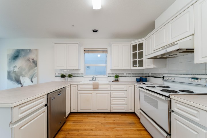 Photo 9 at 4682 W 14th Avenue, Point Grey, Vancouver West