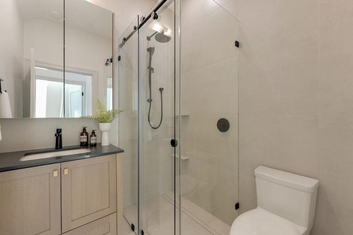 Photo 18 at 2544 Grant Street, Renfrew VE, Vancouver East