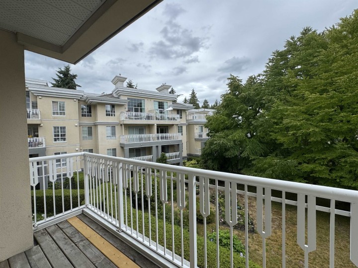 Photo 15 at 308 - 5835 E Hampton Place, University VW, Vancouver West