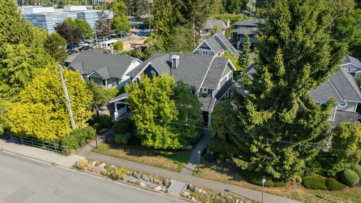Photo 38 at 2071 Esquimalt Avenue, Ambleside, West Vancouver