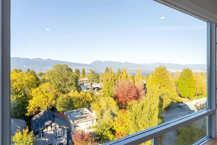 Photo 10 at 10 - 2575 Tolmie Street, Point Grey, Vancouver West