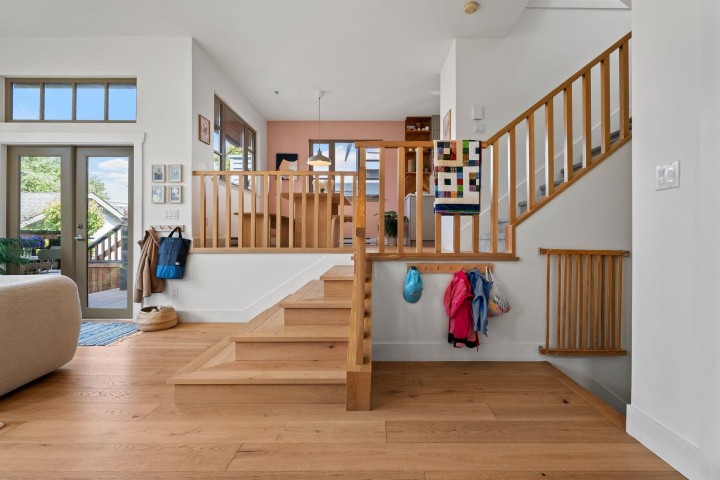 Photo 11 at 3261 W 2nd Avenue, Kitsilano, Vancouver West