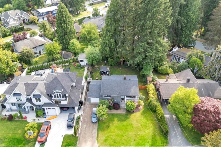 Photo 1 at 1075 Ruthina Avenue, Canyon Heights NV, North Vancouver