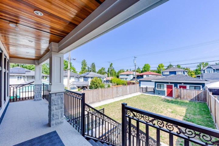 Photo 34 at 3559 E 48th Avenue, Killarney VE, Vancouver East